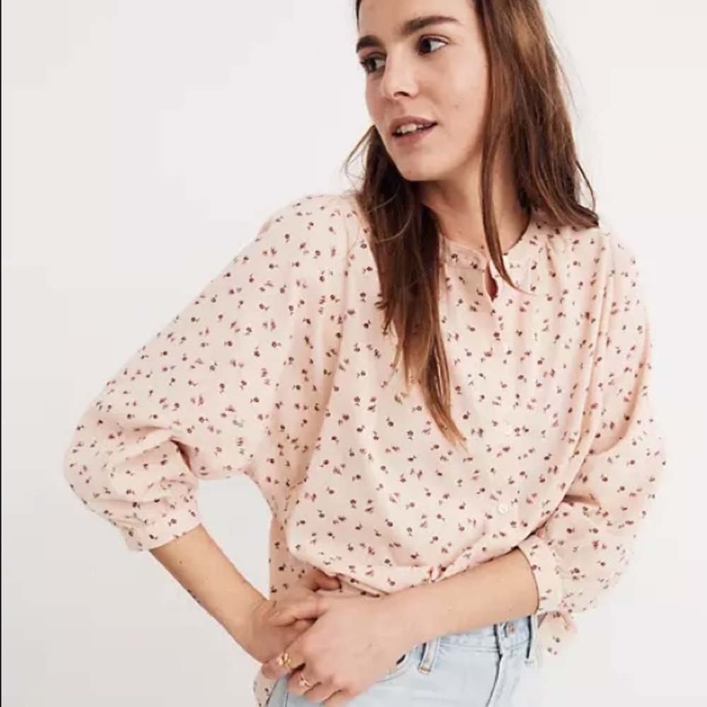 Peasant Top in Delicate Floral